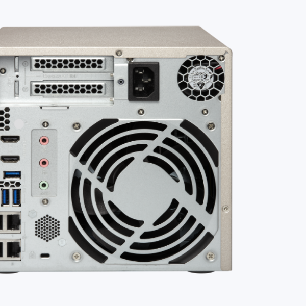 TVS 473E 4G QNAP 4 Bay AMD RX 421BD 2 1 GHz quad core APU