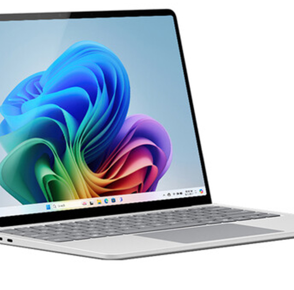 Snapdragon X Elite 16GB 256GB SSD 15 Inch Touchscreen Win 11 Platinum