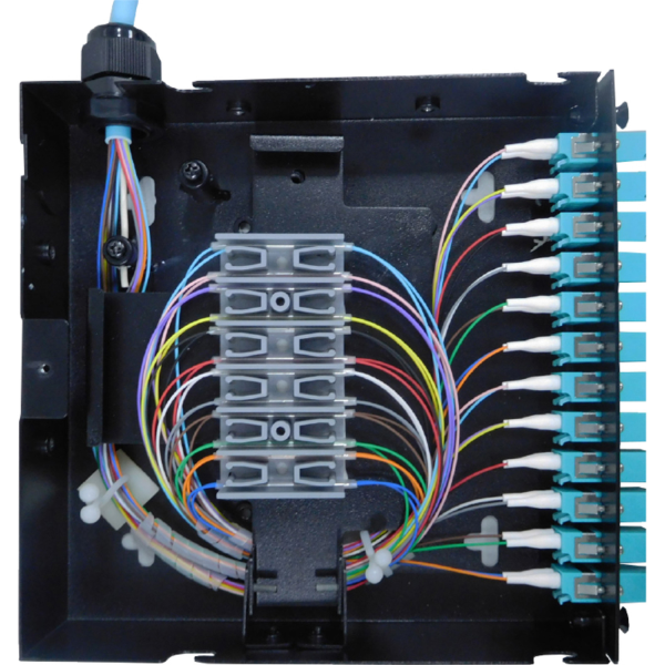 208 212 Enbeam 12 SC Splx MM Beige din rail box