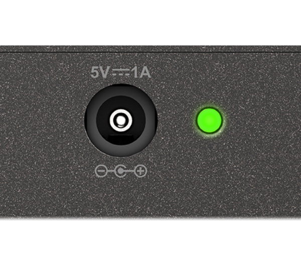 D Link 8 Port Gigabyte Switch DGS108